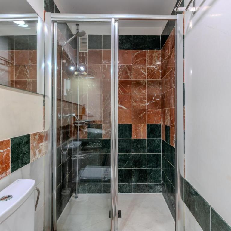 Francos Terraza Olehousing - Two-Bedroom Apartment with Terrace - 29