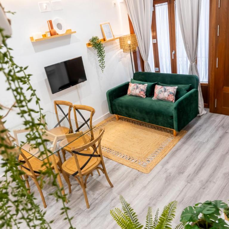 Francos Terraza Olehousing - Two-Bedroom Apartment with Terrace - 19