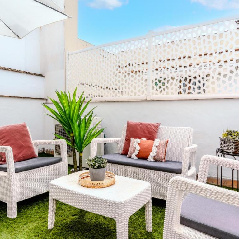 Francos Terraza Olehousing - Two-Bedroom Apartment with Terrace - 23