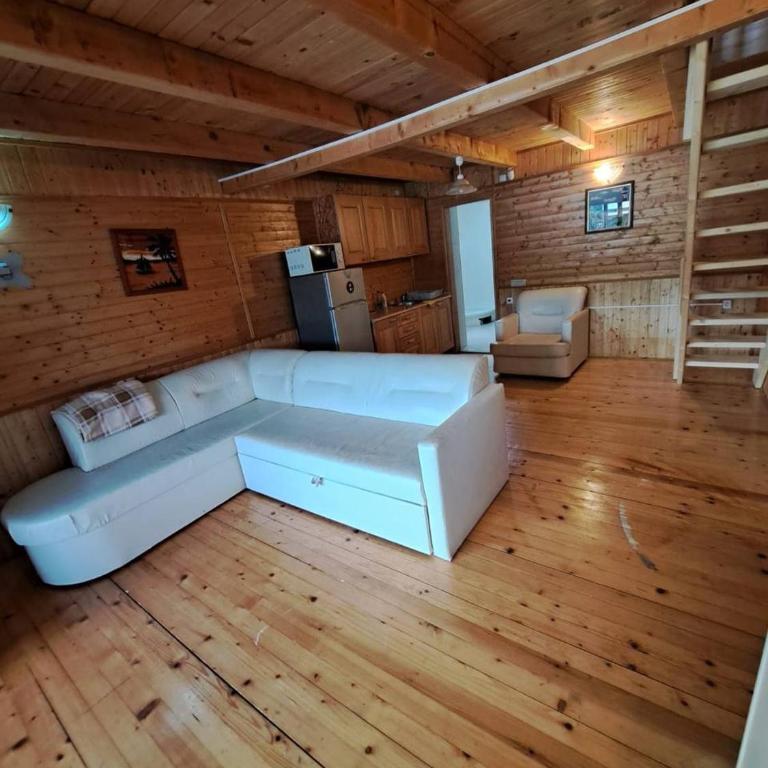 Secret House Bojana - Kuća sa 3 Spavaće Sobe - 10