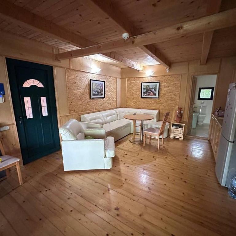Secret House Bojana - Kuća sa 3 Spavaće Sobe - 6