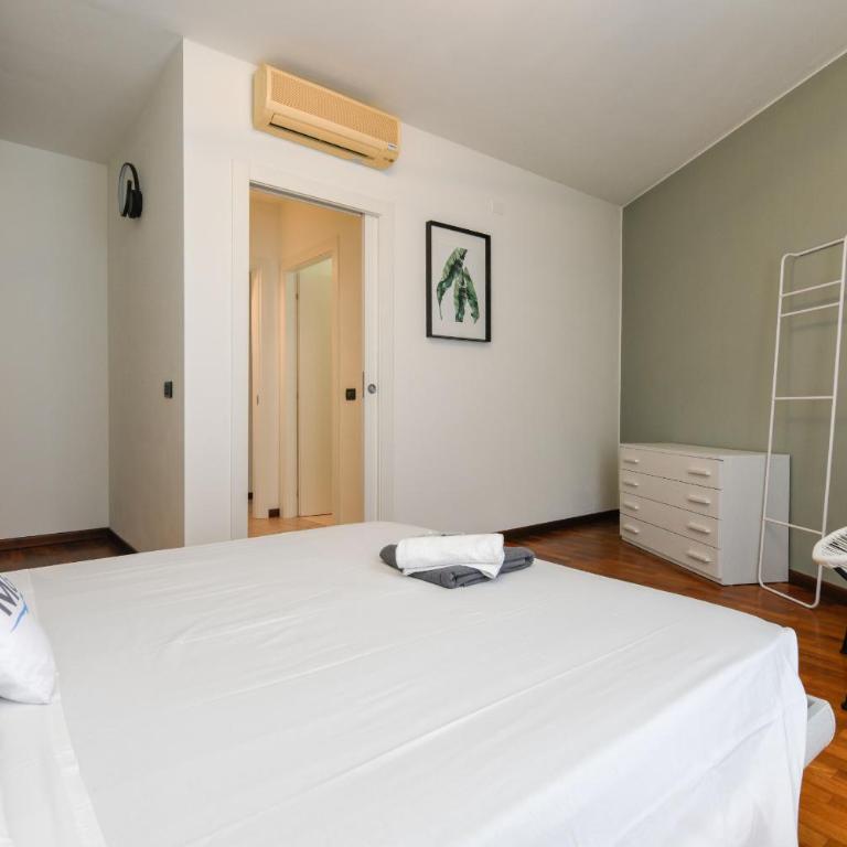 Palazzo Garda - Modern Lake Apartments - Appartamento con Vista Città - 12