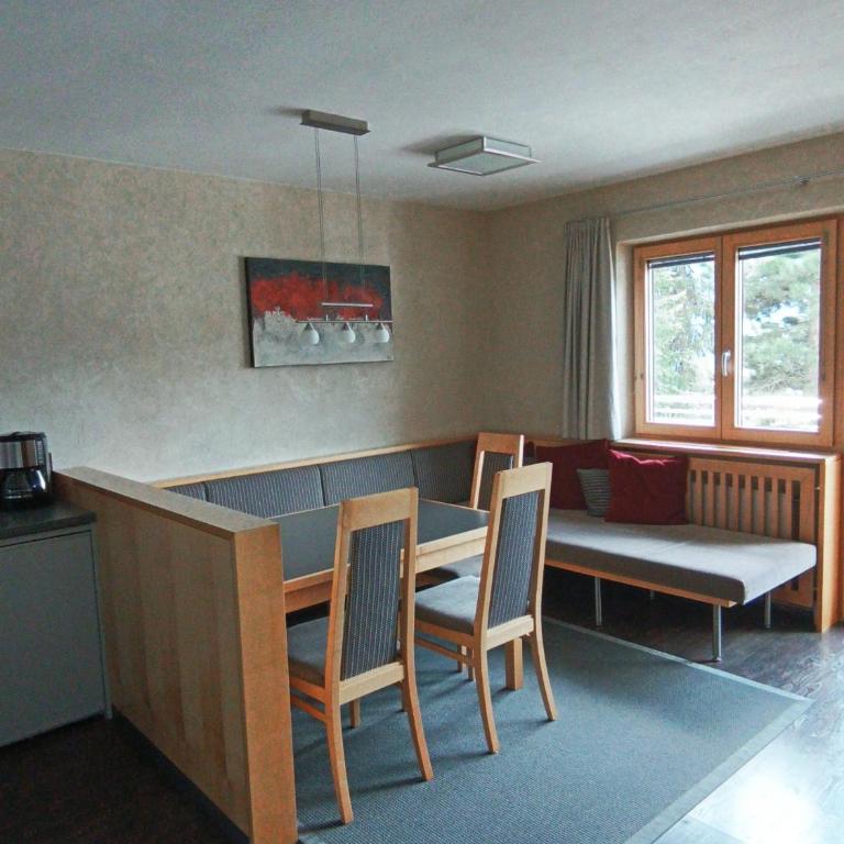 Appartements Fossa - Two-Bedroom Apartment with Balcony Top 3 - 13