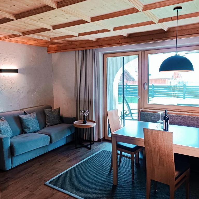 Appartements Fossa - Two-Bedroom Apartment with terrace TOP 1 - 8