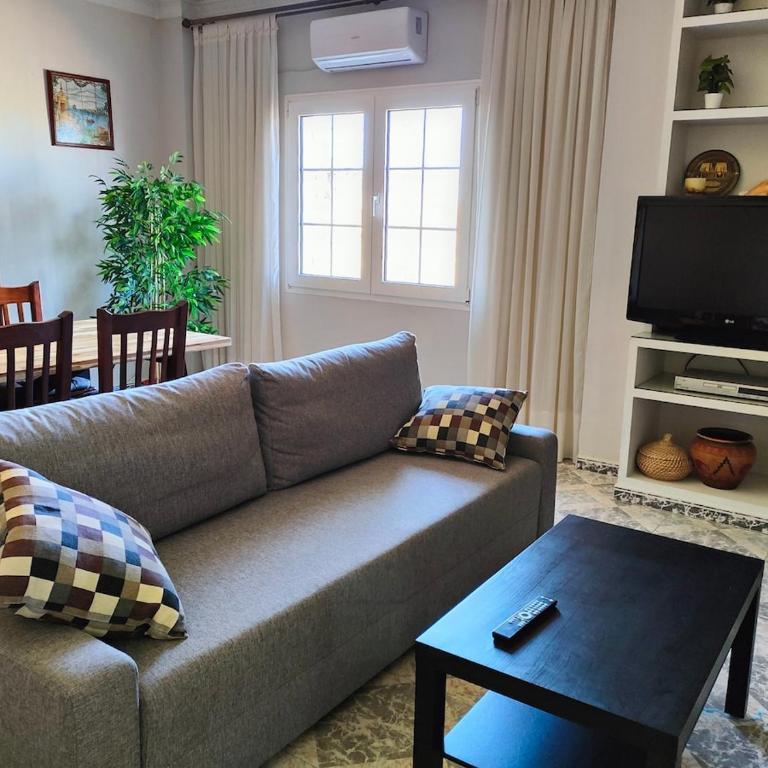 VILLA ALGUER - Chalet junto a la playa del Marenyet de Cullera - Casa de 4 dormitorios - 2