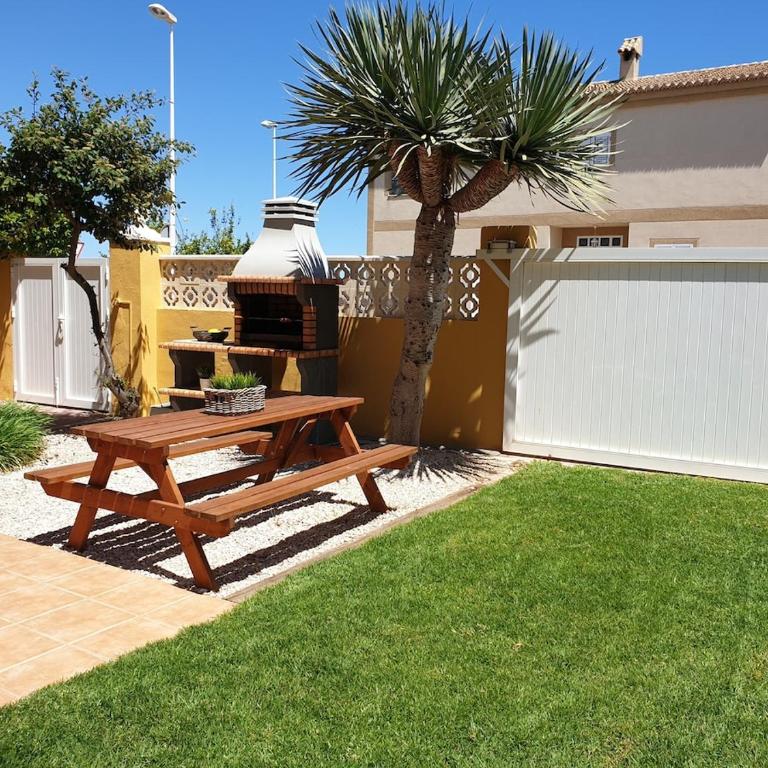 VILLA ALGUER - Chalet junto a la playa del Marenyet de Cullera - Casa de 4 dormitorios - 28