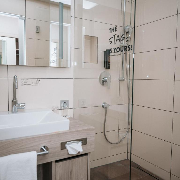 Feringapark Hotel by Coffee Fellows Hotels - Zimmer mit Queensize-Bett - 2
