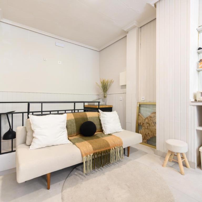 PVB40 - Loft creativo con barra y estilo único moderno - Apartamento de 1 dormitorio - 34