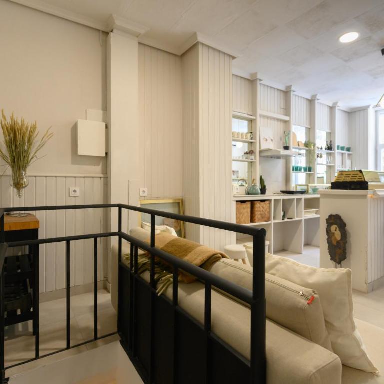 PVB40 - Loft creativo con barra y estilo único moderno - Apartamento de 1 dormitorio - 44