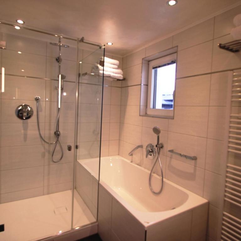 Alpenlandhaus Menardi - Apartment mit 2 Schlafzimmern - 1