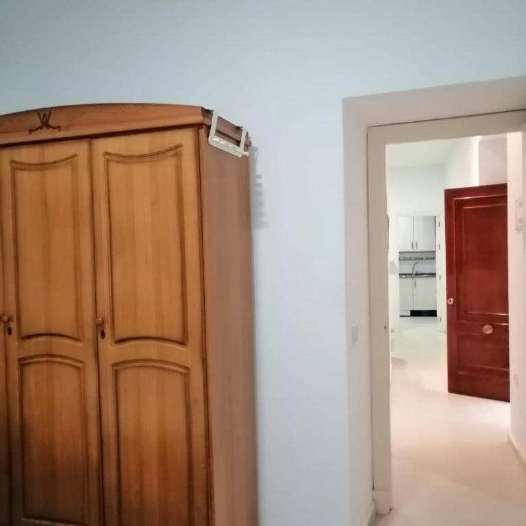 Piso centro de Cádiz - Apartamento de 2 dormitorios - 9