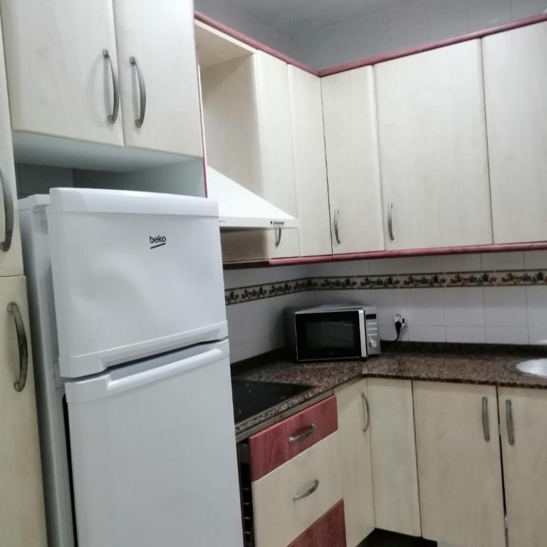 Piso centro de Cádiz - Apartamento de 2 dormitorios - 11
