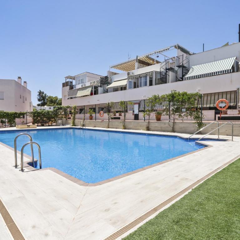 Rooftop Torrequebrada Holiday Apartment - Apartment with Terrace - 13