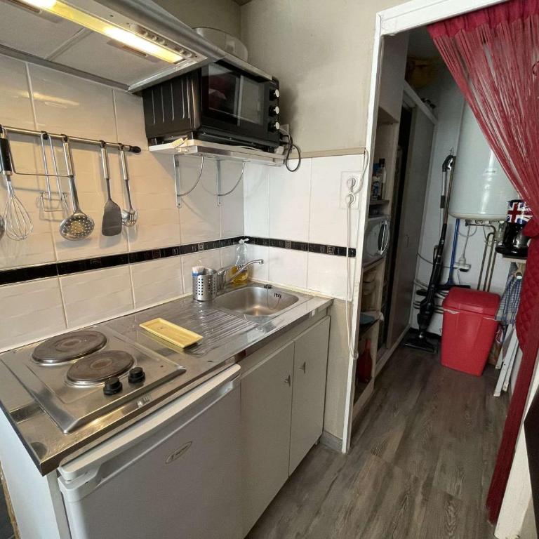 Studio confortable avec terrasse et parking à 300m de la plage - FR-1-224C-236 - Apartment - 17