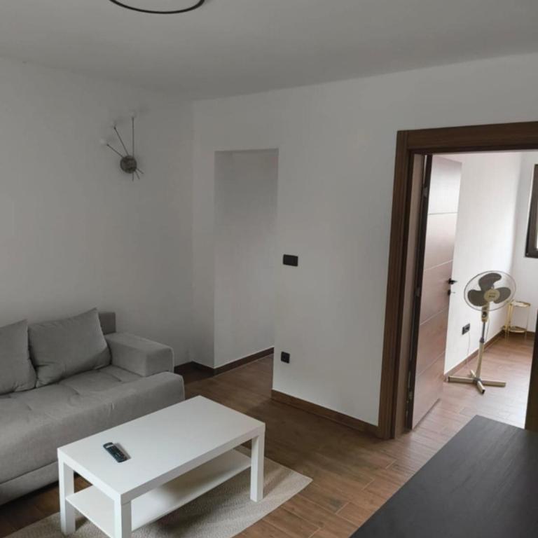IN Zemun Gardos Apartment - One-Bedroom Apartment - 14