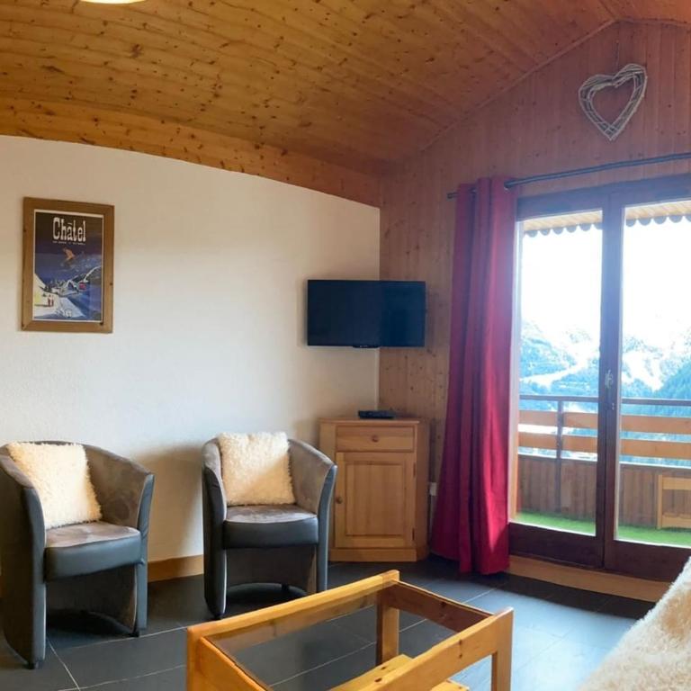 Chalet chaleureux à Châtel - Idéal 6 pers, 3 pièces, proche télésiège, WIFI, balcon sud, garage - FR-1-676-21 - Apartamento - 12
