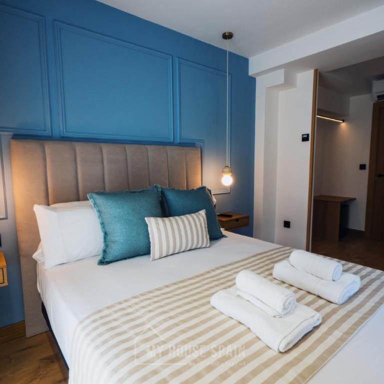Hotel Central by MyHouseSpain - Habitación Doble - 1