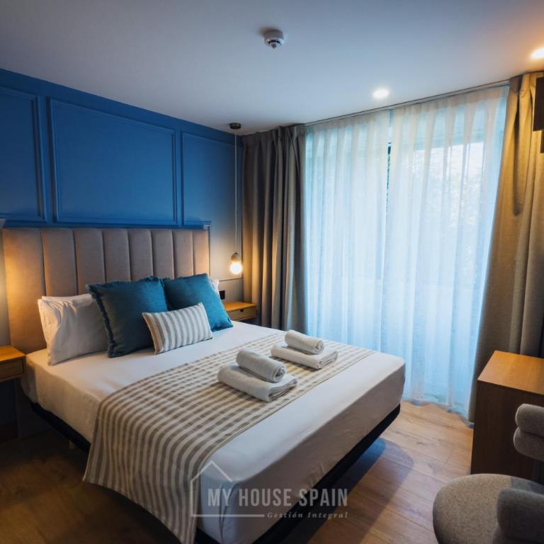 Hotel Central by MyHouseSpain - Habitación Doble - 5
