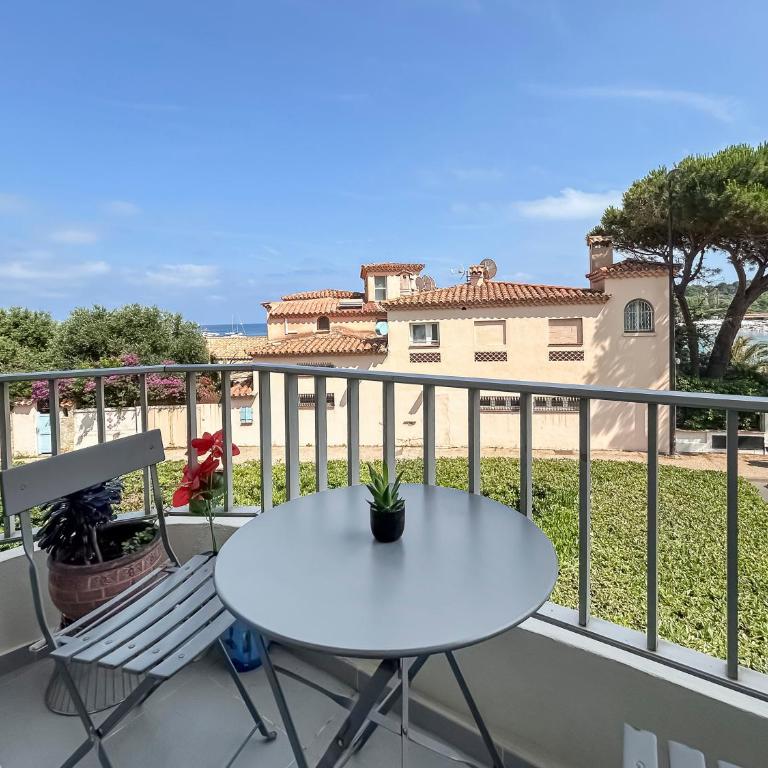 Studio Cap d Antibes Balcon vue mer - Studio avec Terrasse - 25