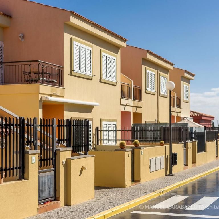 Duplex Meloneras 3 dormitorios piscina y parking - Three-Bedroom Apartment - 35