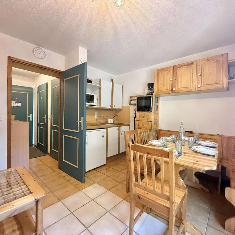 Appartement cosy à 500m du centre, 5 pers, terrasse, parking, casier à ski - Praz-sur-Arly - Appartement 1 Chambre - 1