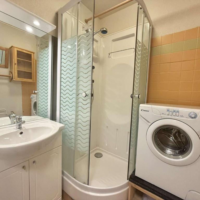 Appartement cosy à 500m du centre, 5 pers, terrasse, parking, casier à ski - Praz-sur-Arly - Appartement 1 Chambre - 14