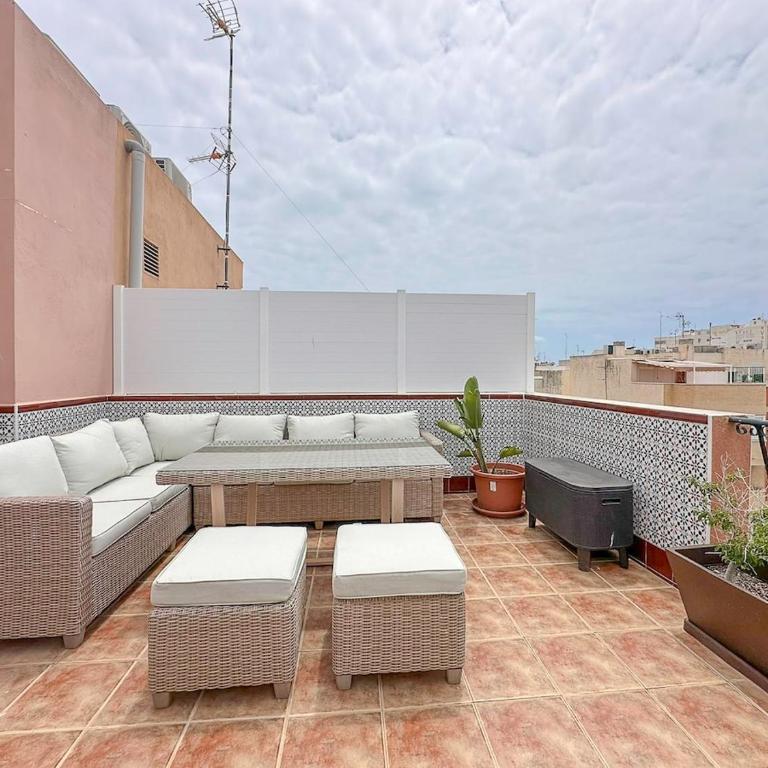 Sunny penthouse in the centre of Santa Pola - Apartamento de 2 dormitorios - 37
