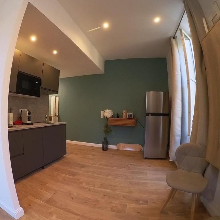 Appartement dans le centre historique de Toulon - Apartamento de 1 dormitorio - 1