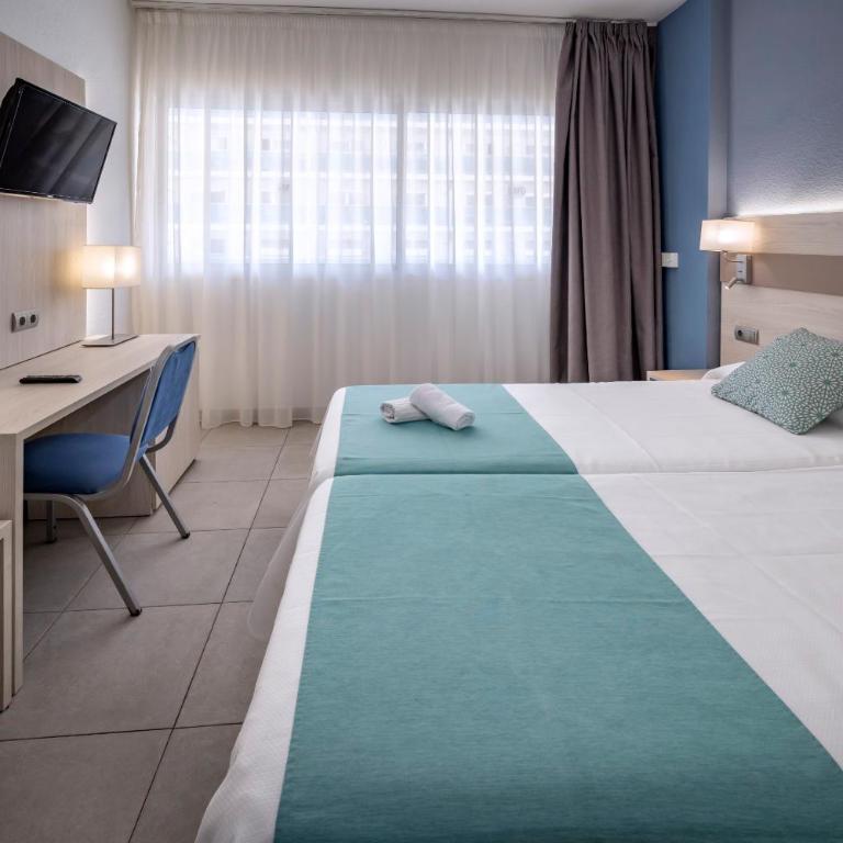 4R Salou Park Resort I - Habitación Doble Estándar sin balcón (2 adultos) - 2