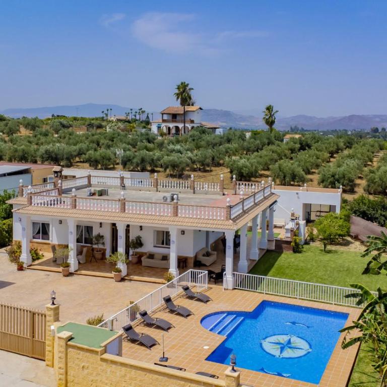 Cubo's Villa San Jose - Villa - 2