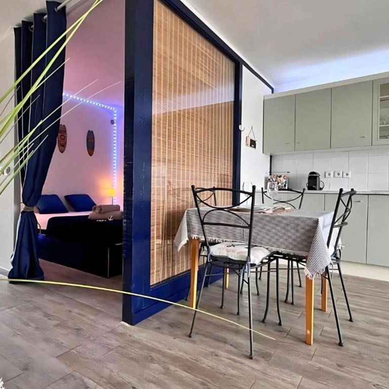 Cosy flat 500 m from the beach with swimming pools and tennis court - Apartment - 4