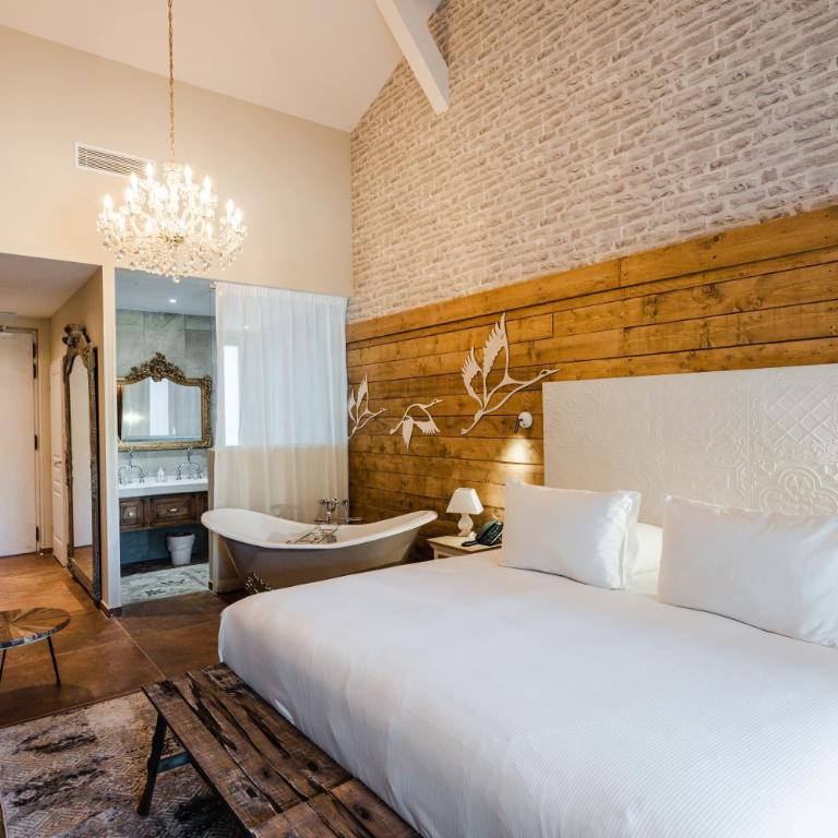 Le Hameau Des Pesquiers Ecolodge & Spa, Curio Collection By Hilton - Chambre Lit King-Size Prestige avec Bain à Remous - 3