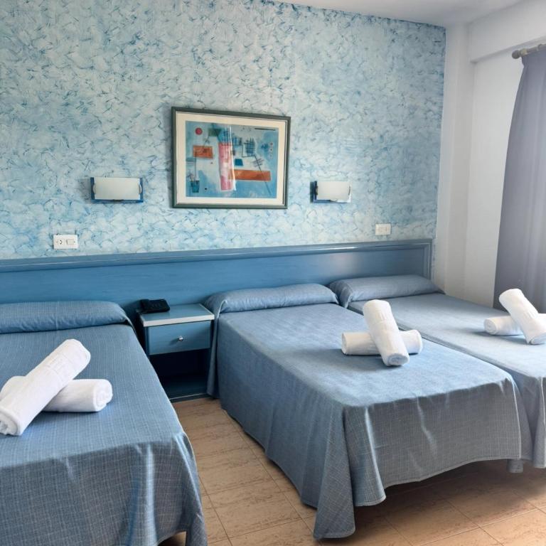 Santa Monica Playa - Habitación Doble con cama supletoria (2 adultos + 1 niño) - 1