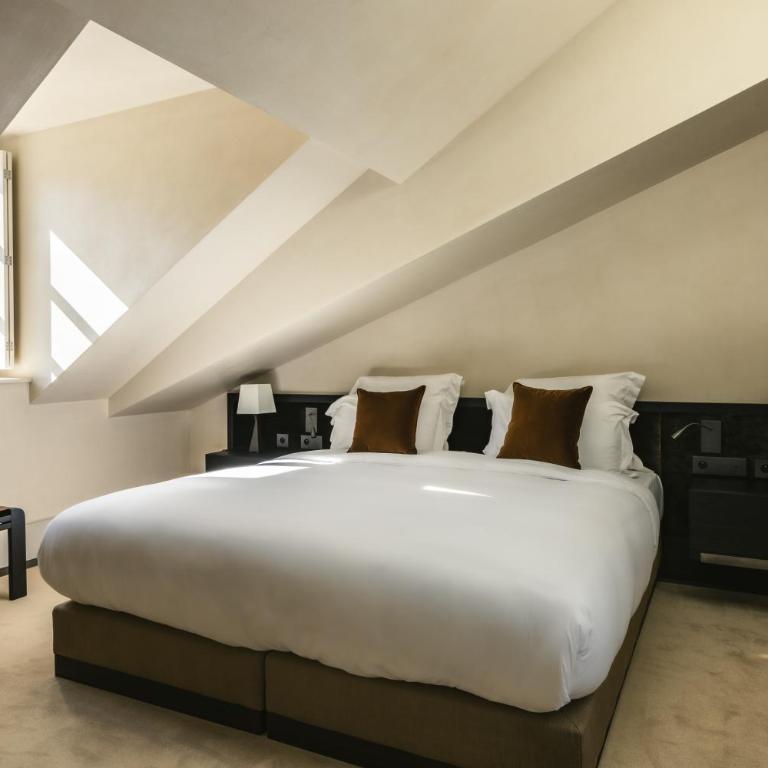 Mondovi Luxury Suites - Parisian Suite – 1 Bedroom - 3