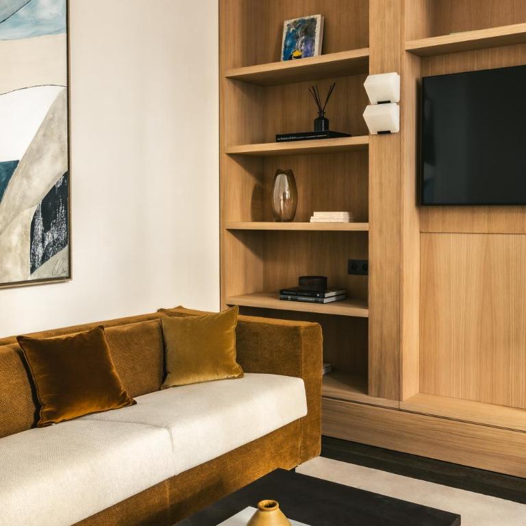 Mondovi Luxury Suites - Loft – 1 Bedroom - 6