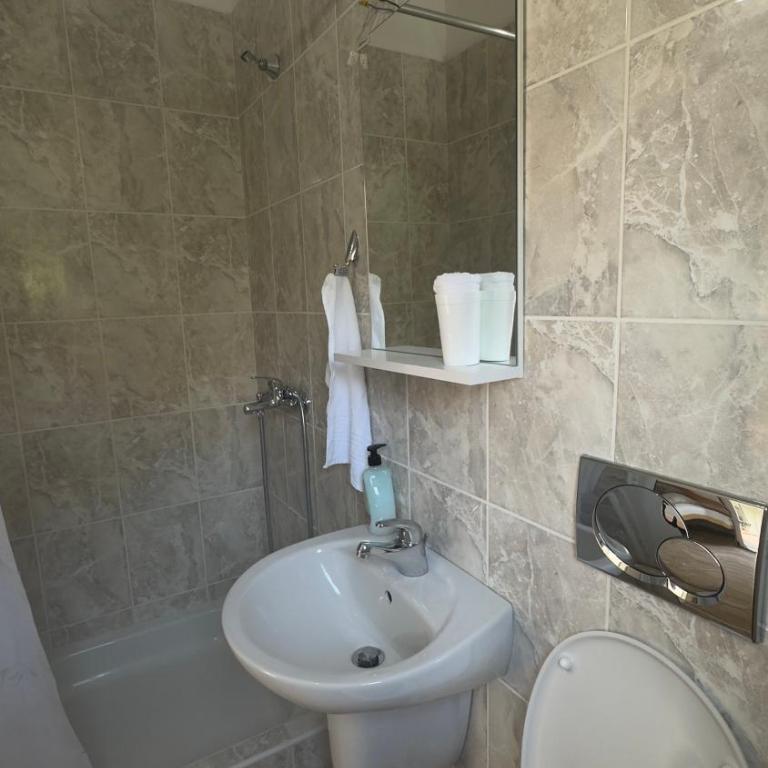 Meljine Star - Twin Room with Balcony - 12