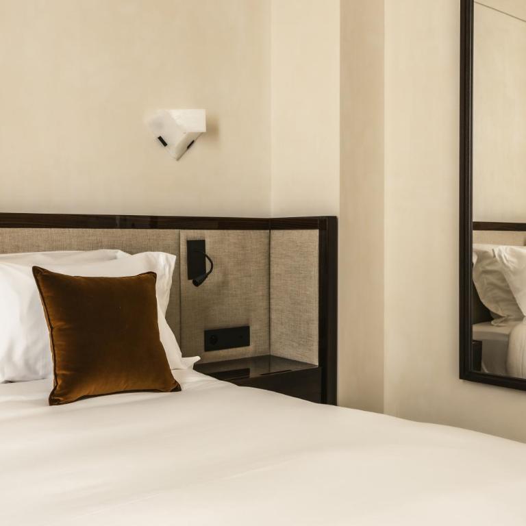 Mondovi Luxury Suites - Large Suite – 2 Bedrooms - 7
