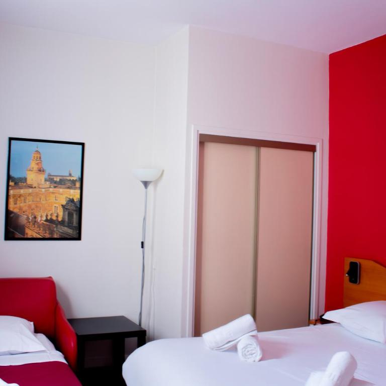 Le Clocher de Rodez Centre Gare - Chambre Triple - 6
