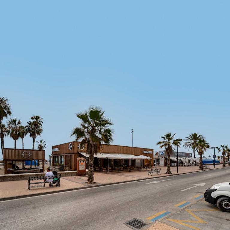 Cozy Apart In Fuengirola with Beach Views - Apartamento de 2 dormitorios - 41