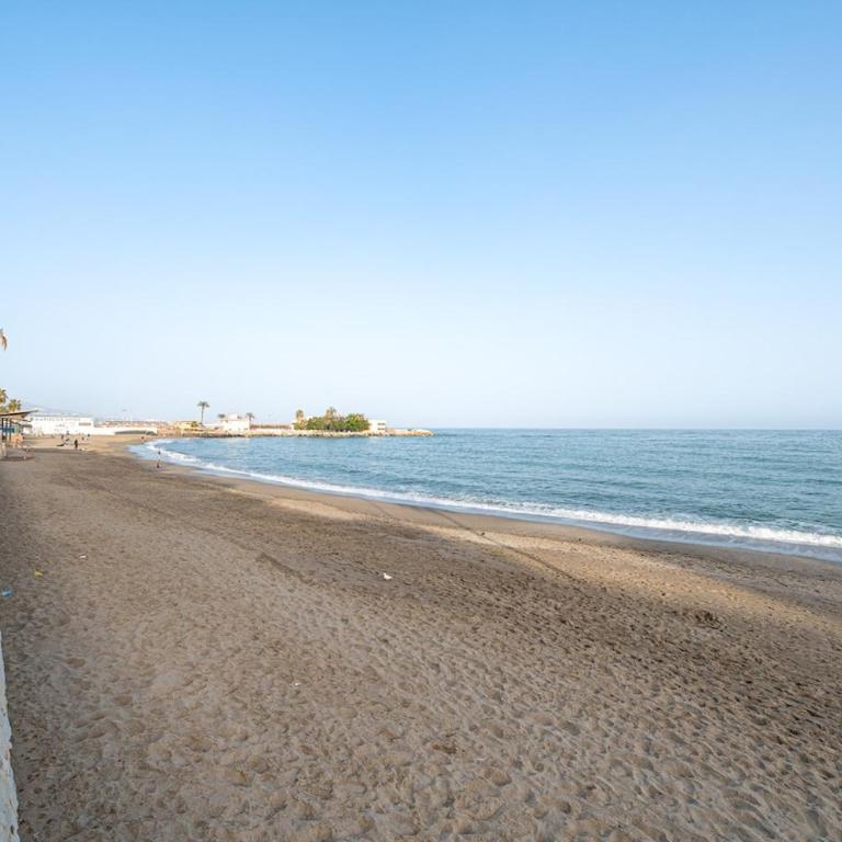 Cozy Apart In Fuengirola with Beach Views - Apartamento de 2 dormitorios - 43