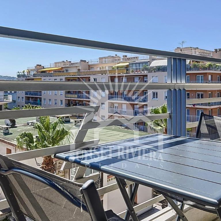 L'AIGLON Appartement AirCo in the town center for 4 By Sunset - Apartment - 6