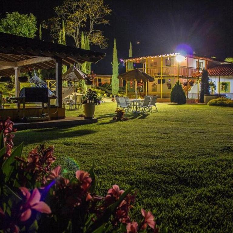 Espectacular finca en jerico con jacuzzi - Villa - 7