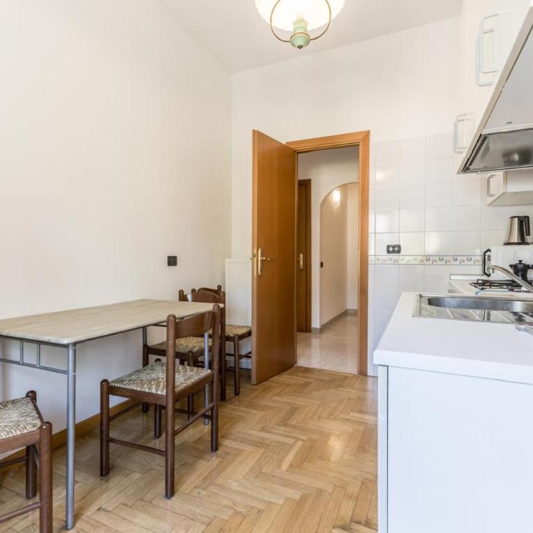 Guest House Ionio - Camera Matrimoniale con Bagno Privato - 5