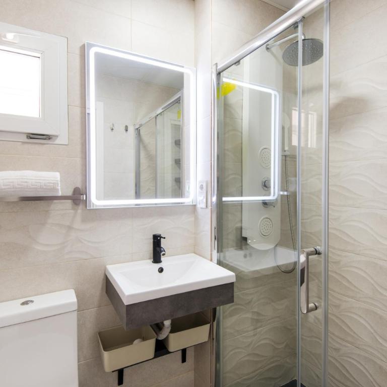 NEW 7th CORNER city center Apartment for groups - Apartamento - 12
