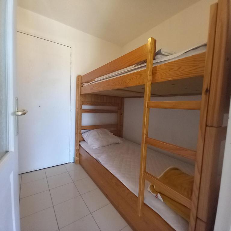 Port Frejus, joli studio cabine bien equipe, clima - Studio with Balcony - 6