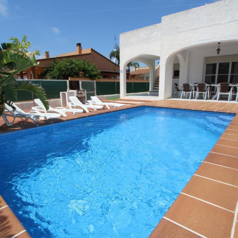 Casa con Piscina Privada, Cerca del Mar, WiFi Gratuito, Aire Opcional, Se Admiten Mascotas - ES-184-8 - Casa - 1