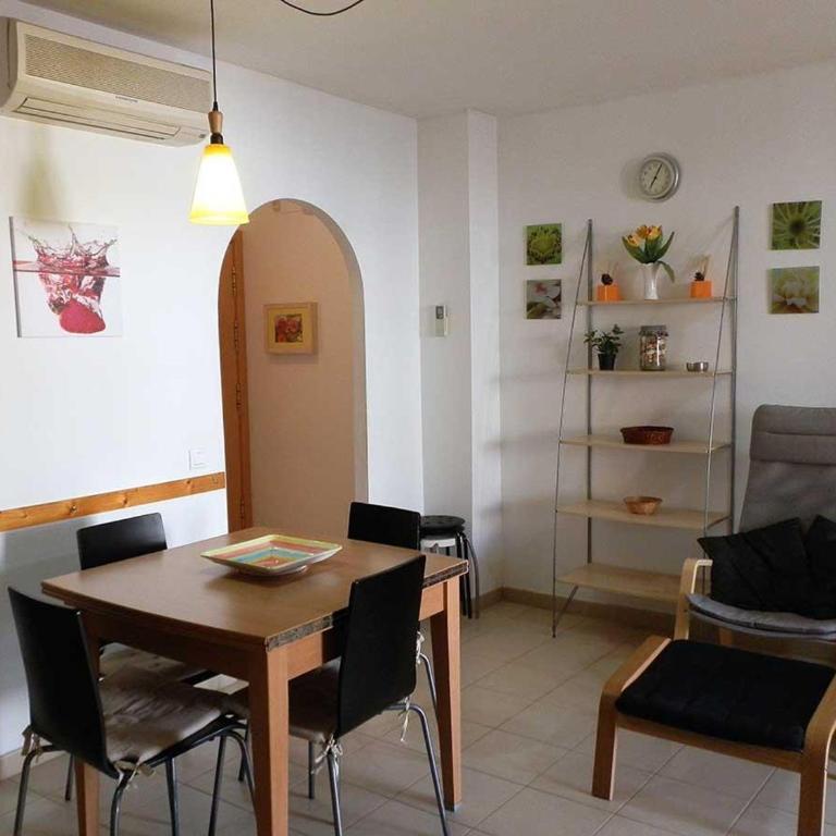 Vacaciones ideales: apto con piscina, cerca del mar, wifi, aire opcional, admite mascotas, playa perros - ES-184-11 - Apartamento - 10