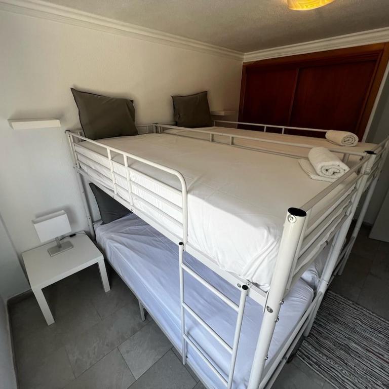 Calm Coastal Boutique Apartment for 12 by TuriVida - Apartamento de 3 dormitorios - 4