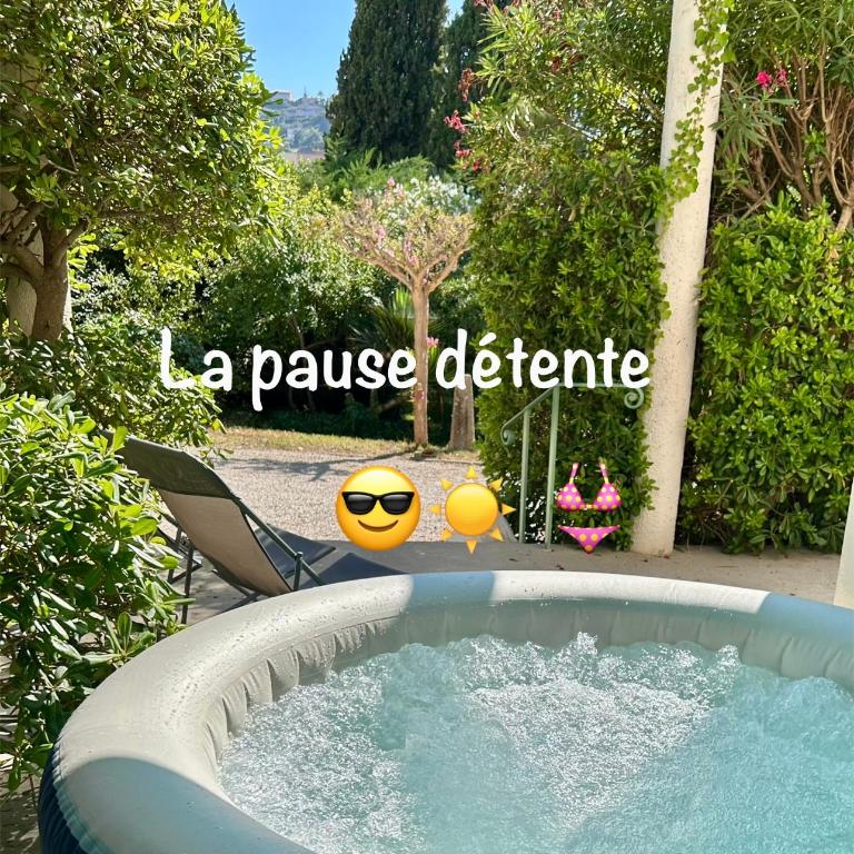 Oasis de verdure en centre-ville - jacuzzi privé - One-Bedroom Apartment - 1