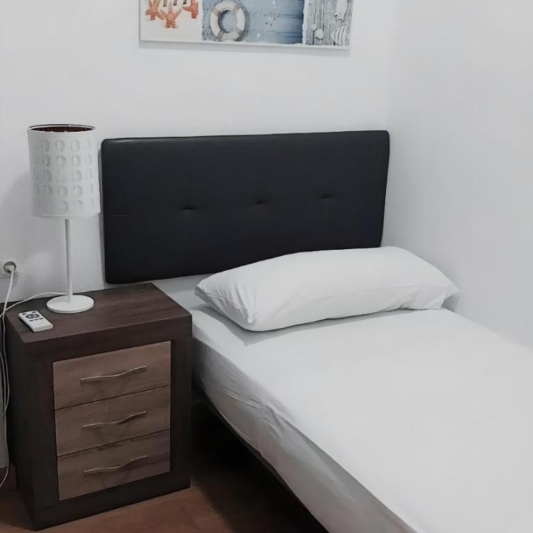 Apartamento con vistas a la Marina Real - Apartamento Estándar - 2